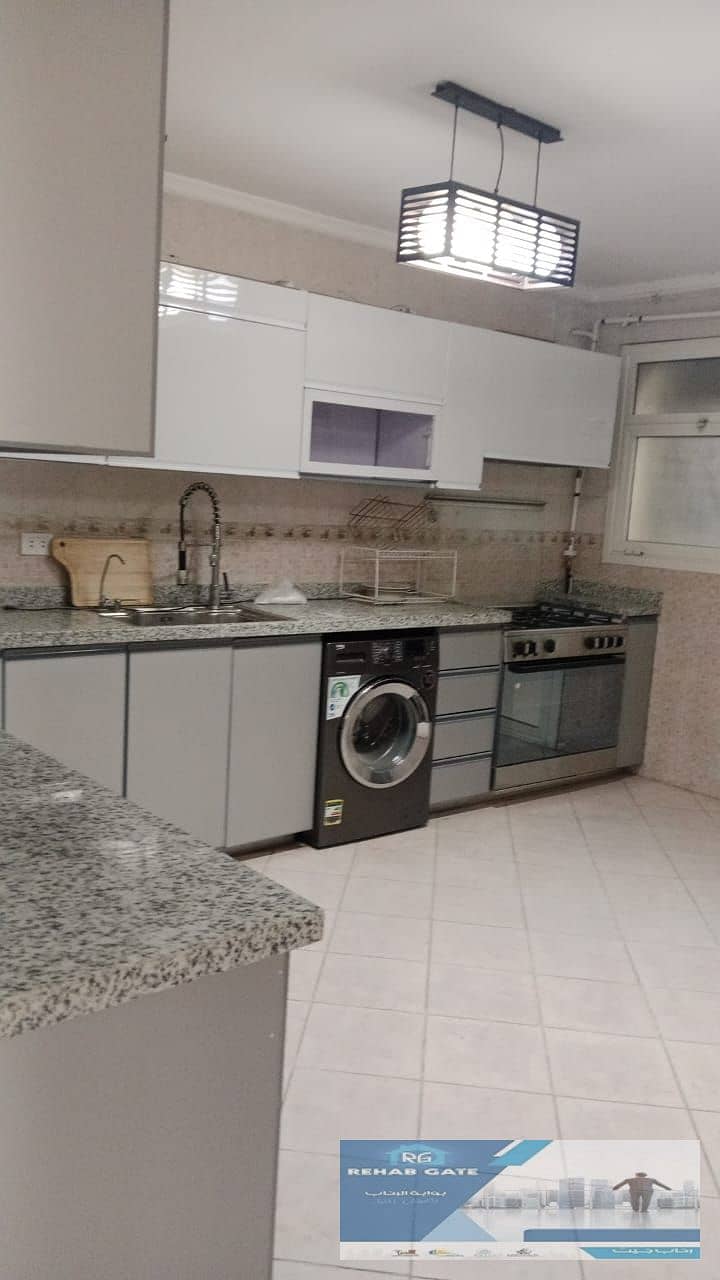 4 a314f24c-dba7-44fc-aa76-2cfad69e8213. jpg