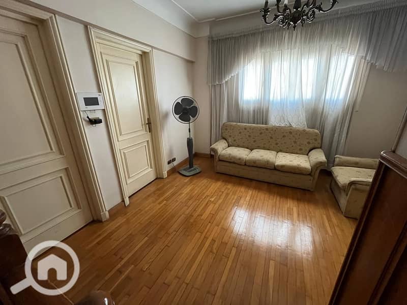 4 43e83d62-3e88-4ce3-9c94-1b66a1f395db. jpg