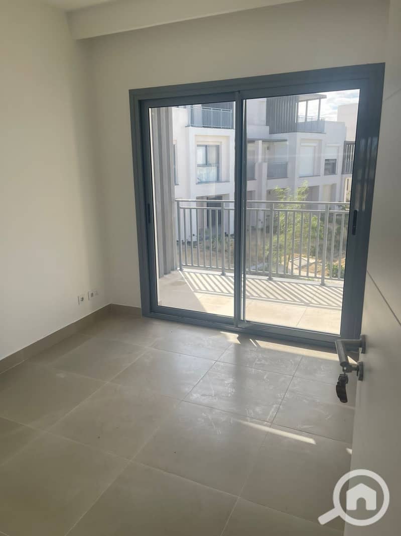 8 WhatsApp Image 2025-11-24 at 9.10. 33 PM. jpeg