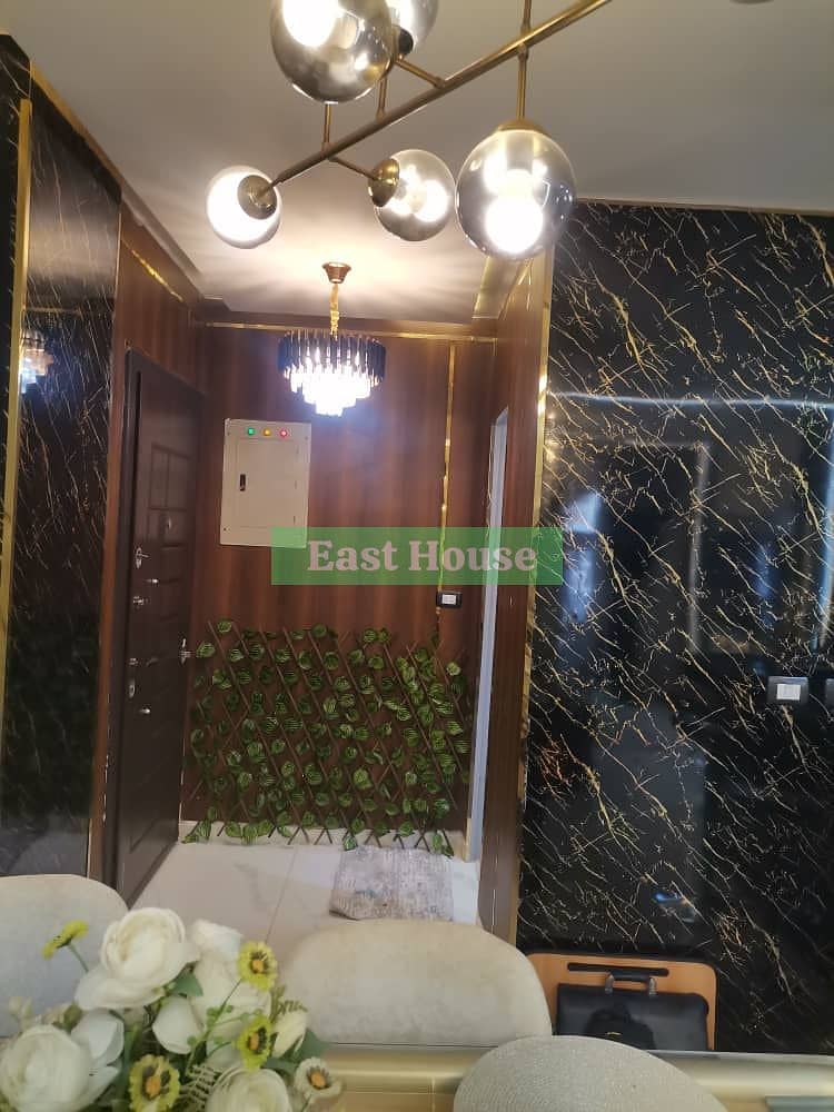 8 25cba101-432e-485b-86a2-4e1280b61f1a. jpg