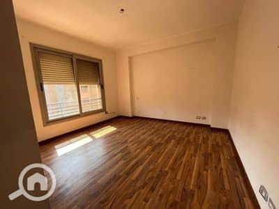 شقة 2 غرفة نوم للبيع في 6 أكتوبر، الجيزة - 516828015_2051088428752032_122755830140748778_n. jpg