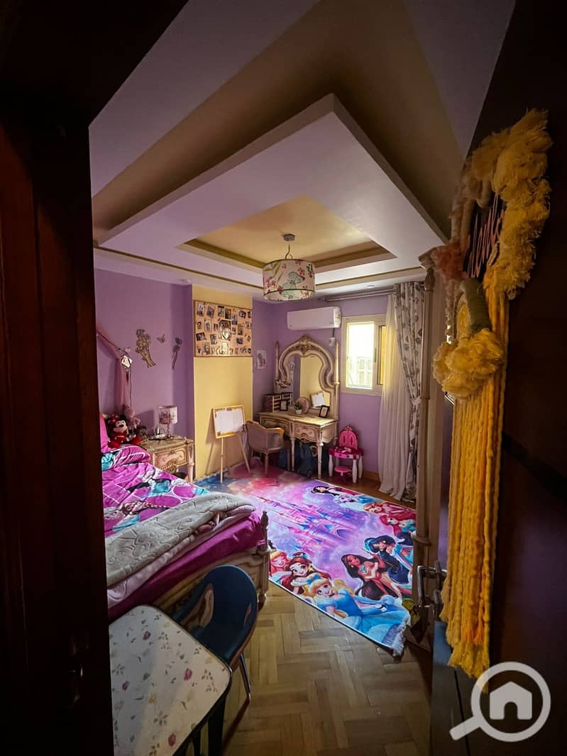 5 b35a83c9-a3f8-4703-832a-76f6b396fe7f. jpg