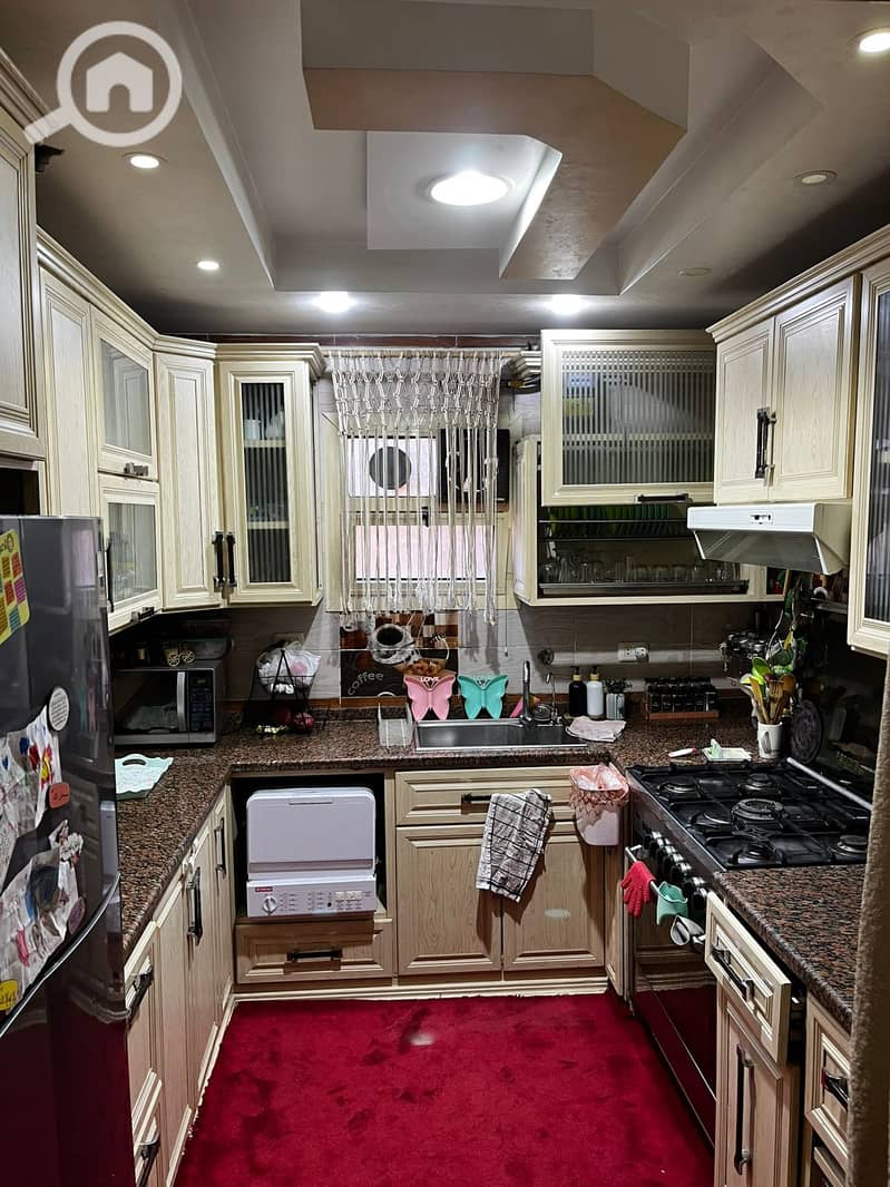 8 2cb9ca89-d18d-45a8-ba9c-27bc8c63b079. jpg