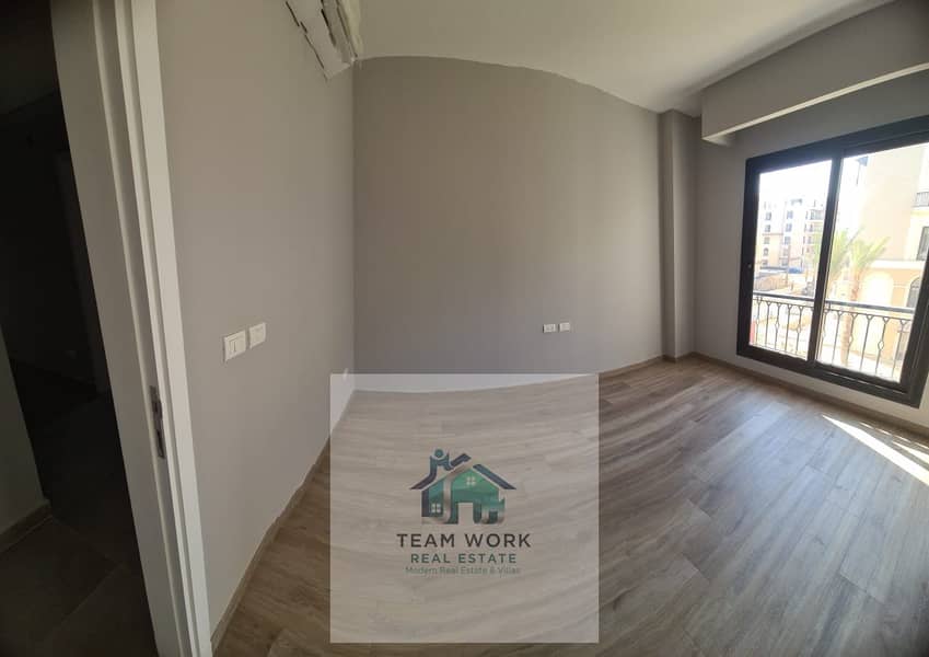 5 0f4ee56c-b277-4cc0-88e2-889d4b37c34d. jpg