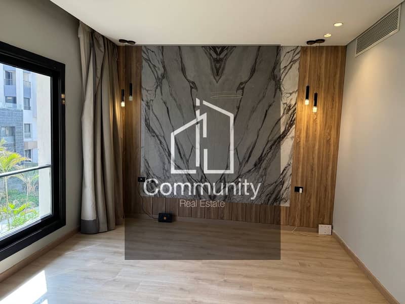 4 5b9dc7fe-9f3e-4409-a695-ff3902d00b71. png