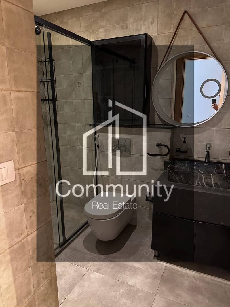 10 99c4d1e2-cf13-47b2-8fa8-f676689b4d78. png