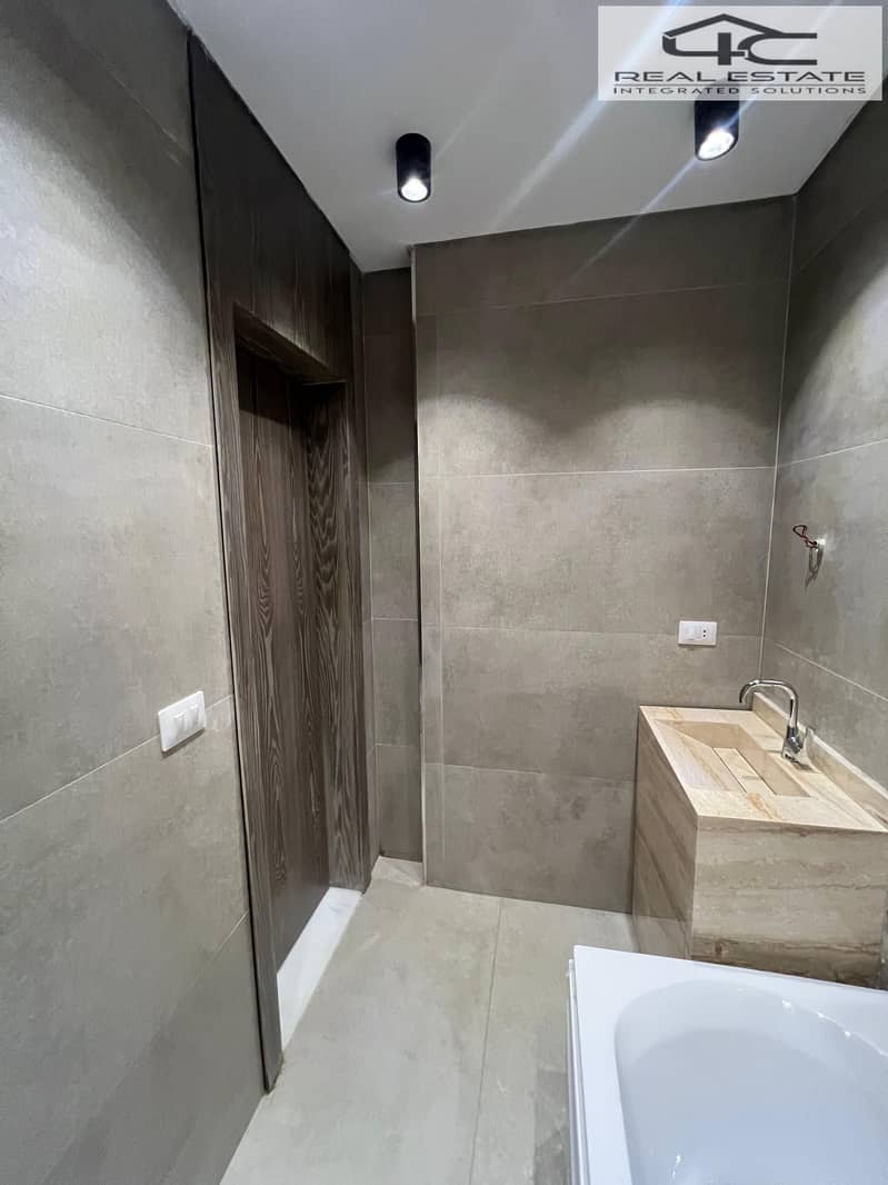 18 WhatsApp Image 2025-11-25 at 4.27. 32 PM (2). jpeg