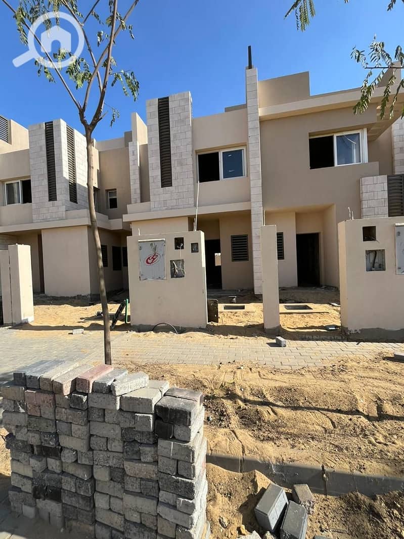 2 2a2919da-36de-4f40-8e82-daf6becdf81d. jpg