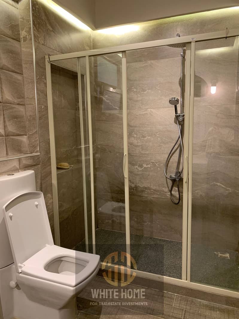 14 e42896e3-f46d-491d-b1eb-2e3b7b4cc905. jpeg