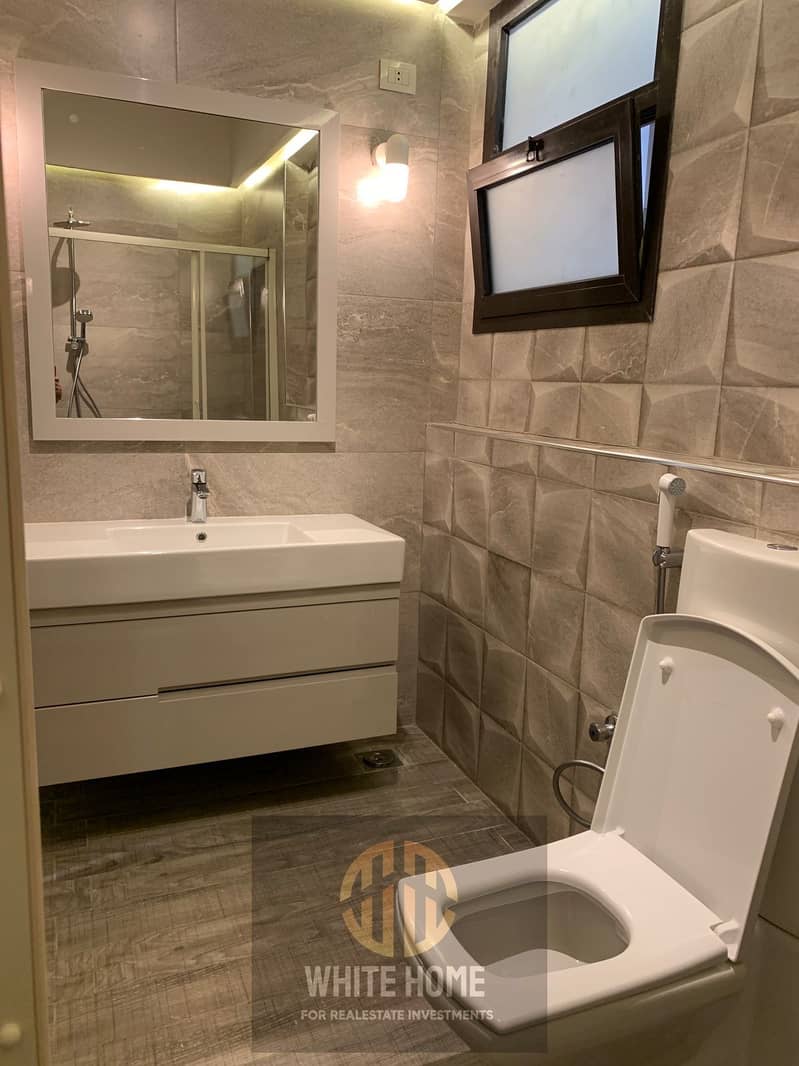 15 38e56e04-4dc2-494d-9335-a9c9d5bd78ed. jpeg