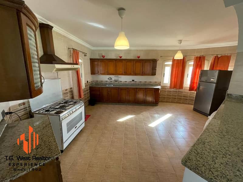 28 فيلا للبيع في الياسمين  (28). jpeg