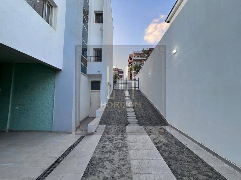 7 WhatsApp Image 2025-11-25 at 4.57. 39 PM. jpg