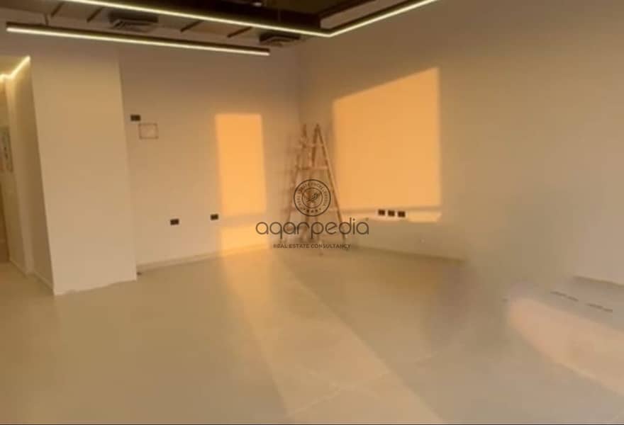 2 4faf9ac4-fc8c-4691-8cae-16bbfd132cf8. jpg