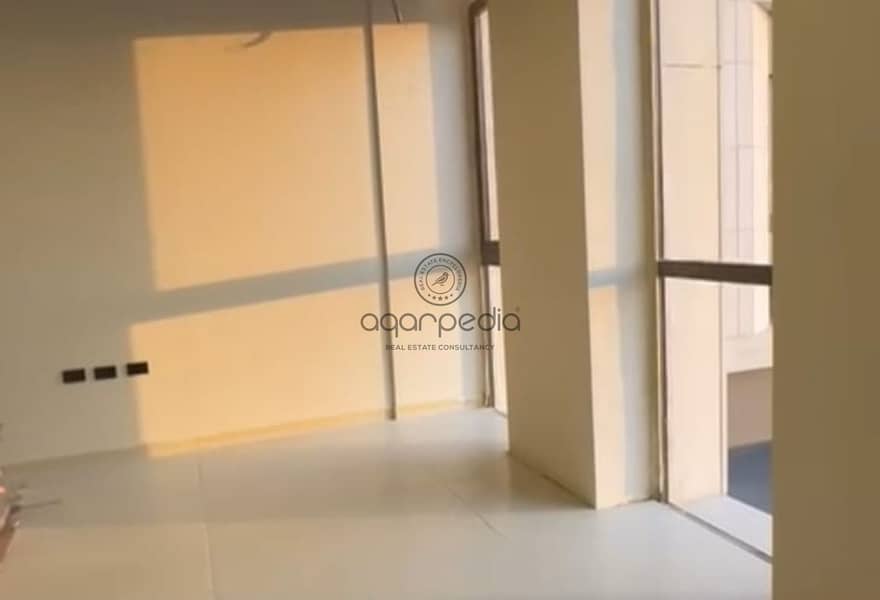 3 15fed877-166d-45af-bd69-3c44e825f634. jpg