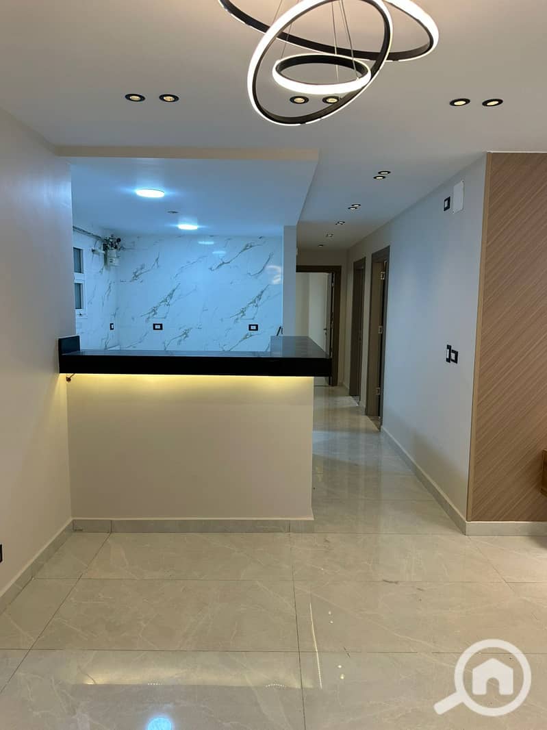 7 e2b9c241-216c-4d57-9cfd-6517e22fdeda. jpg