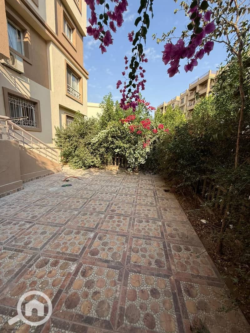 10 b48dfb1b-0c99-4c78-b1d3-4847a7cccfae. jpg