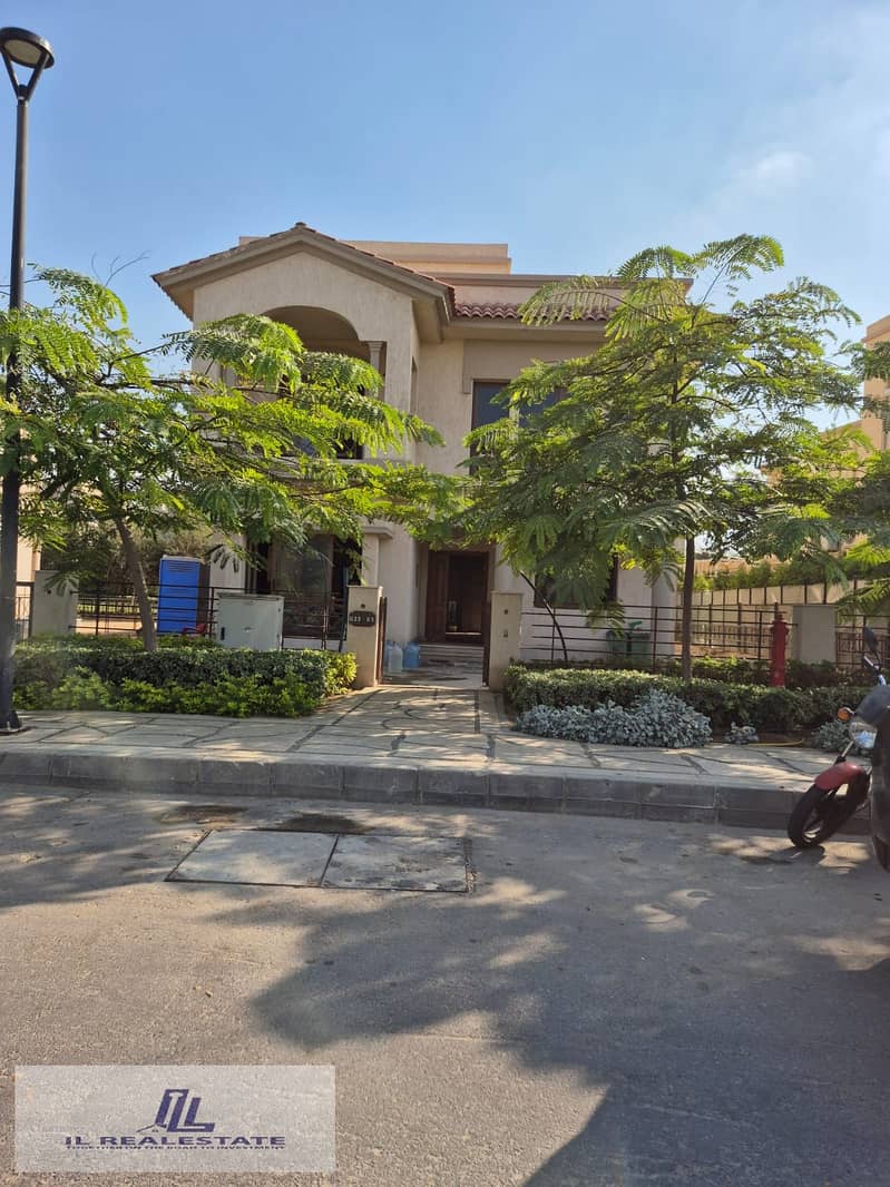 9 7de7f3b9-2315-47ed-98c2-aceb235a1c76. jpg