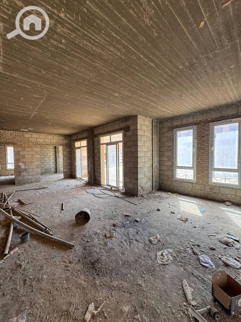 5 5b242054-d2ea-462b-854a-674c056bb326. jpg