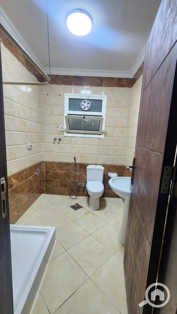 3 890ec0a5-1197-400c-a044-32ad3797c190. jpeg