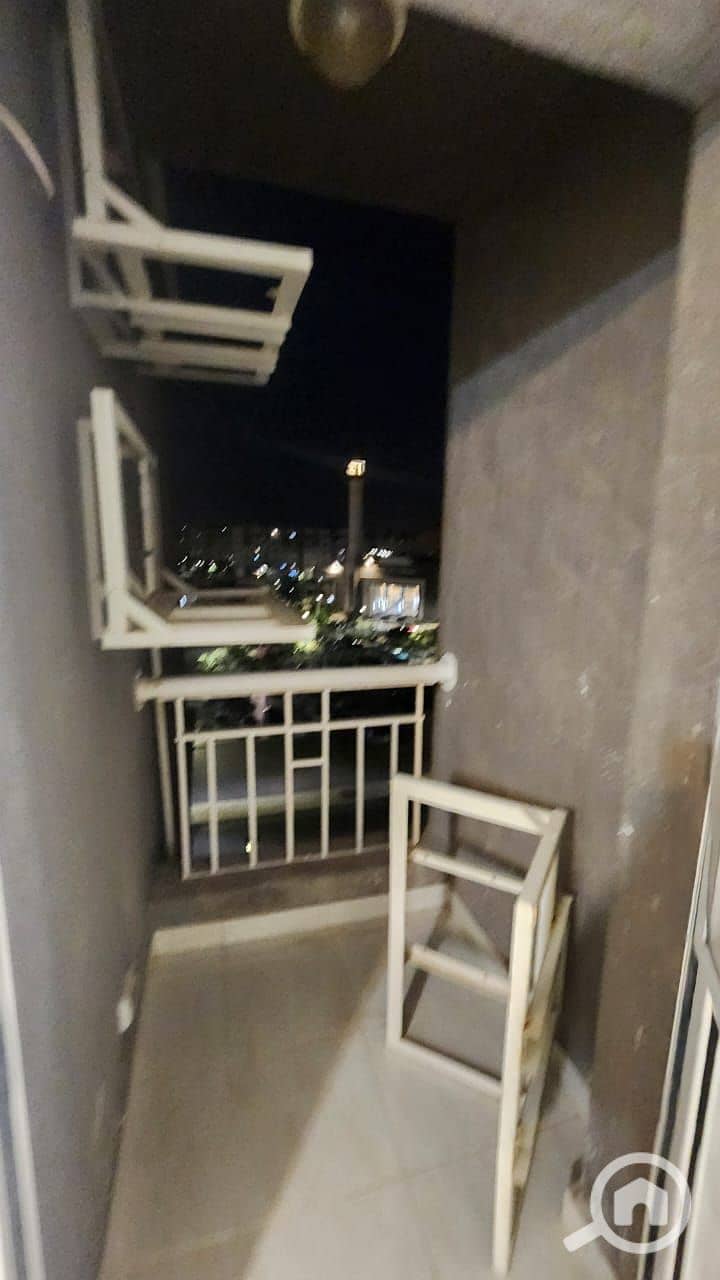 8 4b63ba1d-7e1a-40e5-9c1a-c21b3b769286. jpeg