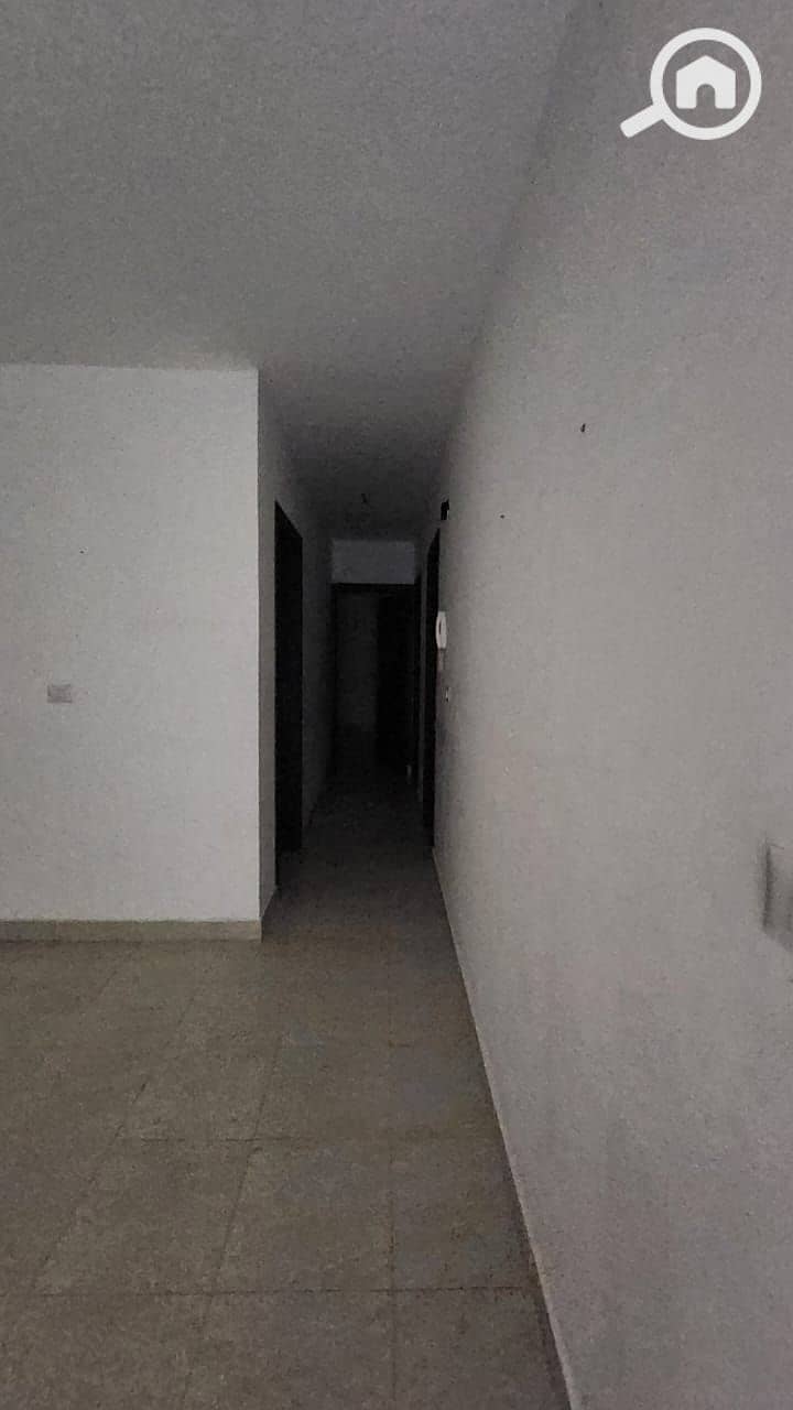 13 d316f03c-0480-4c08-989a-ef639cd4face. jpeg