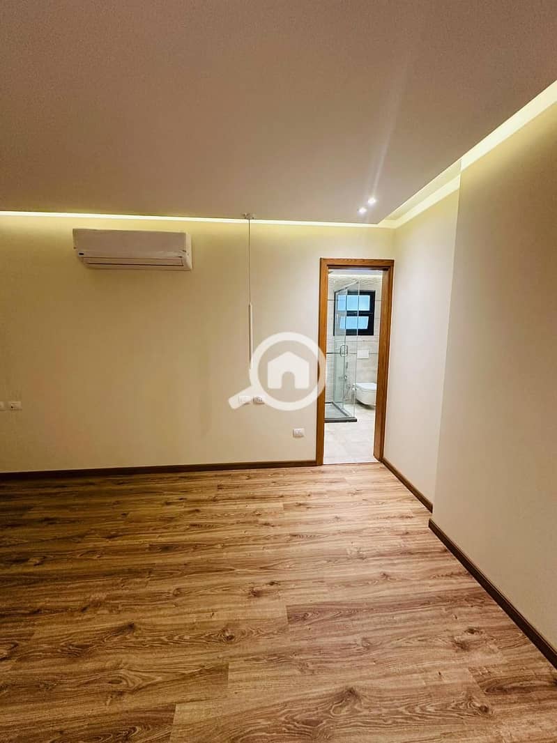 2 062abebf-73af-4873-bd2e-42c312bc0465. jpg