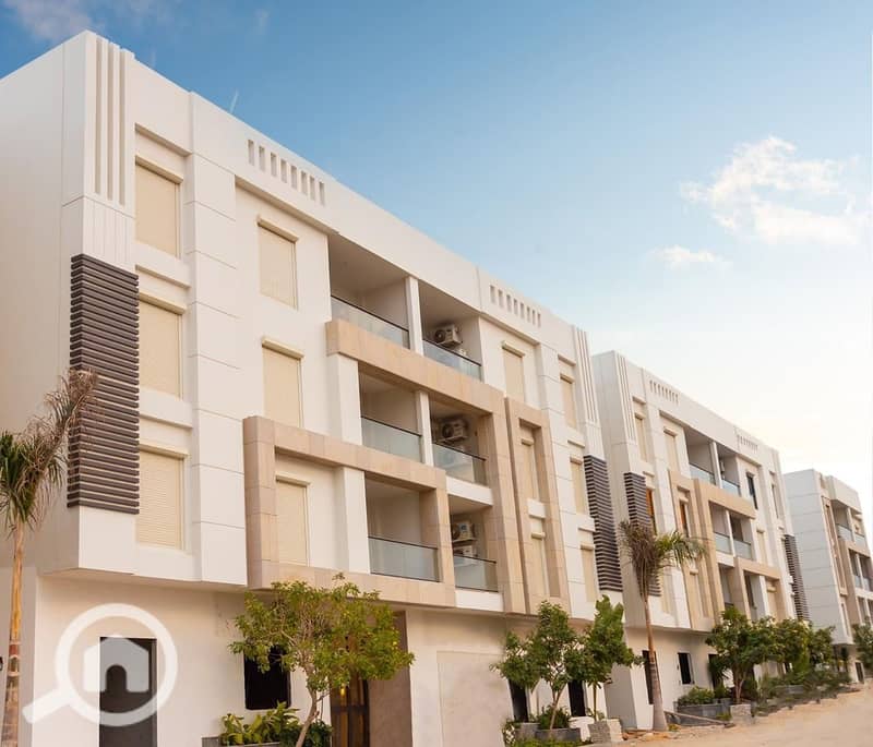 10 c3ad3104-8fb4-4862-b5b8-b1513b881027. jpg