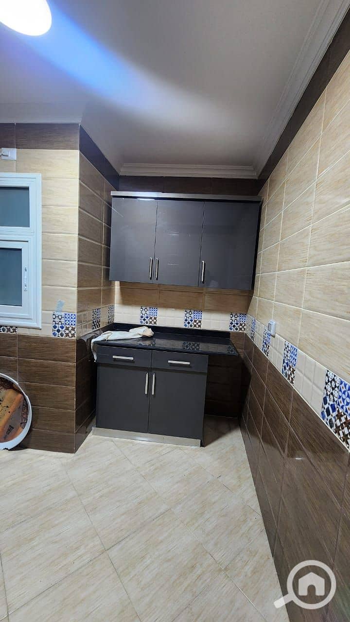 13 c8d814df-2404-4a84-9e8e-4027560dee4a. jpeg