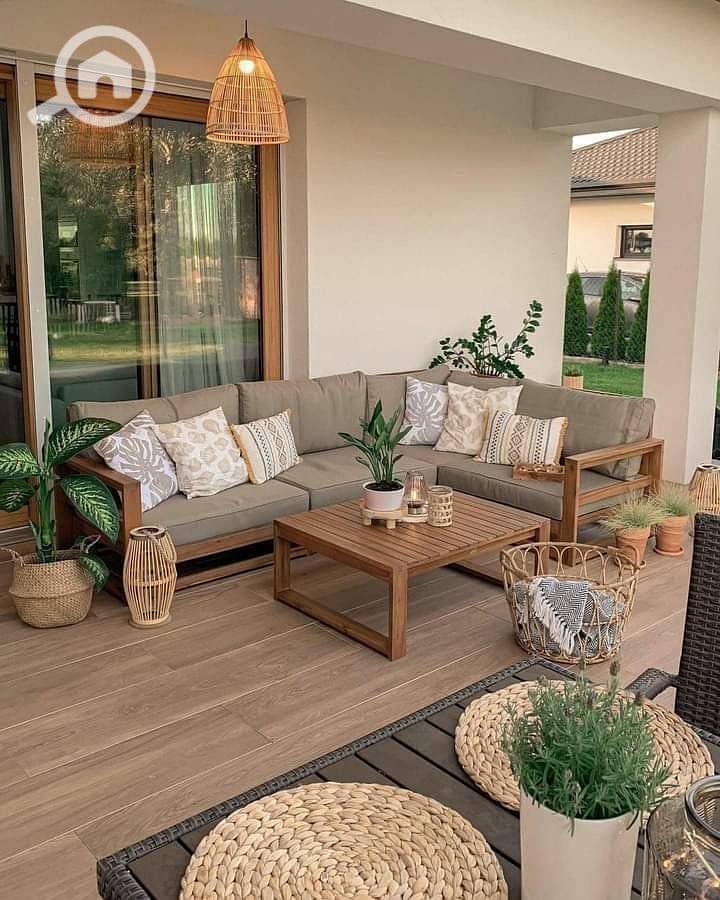 2 Outdoor_ Backyard_. jpg