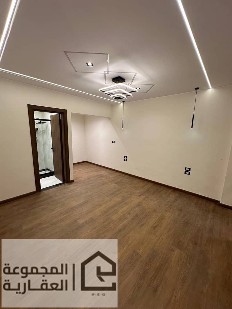 3 9950bd6b-6a06-43f7-9eda-a80b80841386. jpg