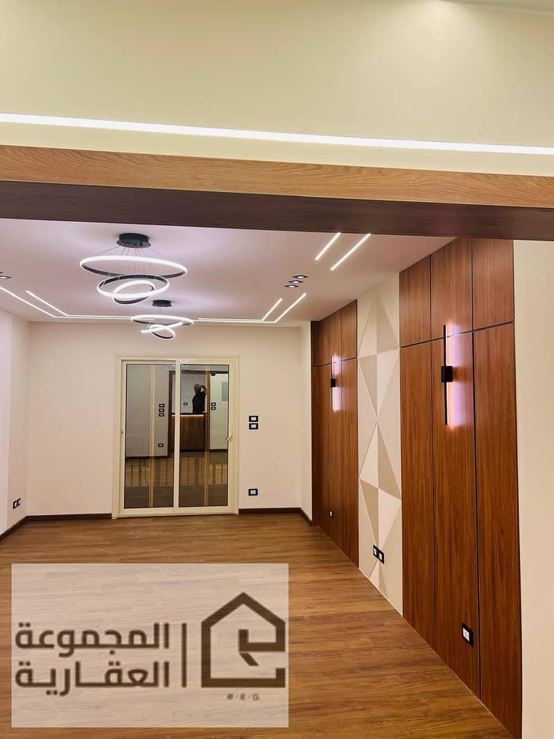 4 b8d90fb0-f7e2-440a-9d72-5bfb13610604. jpg