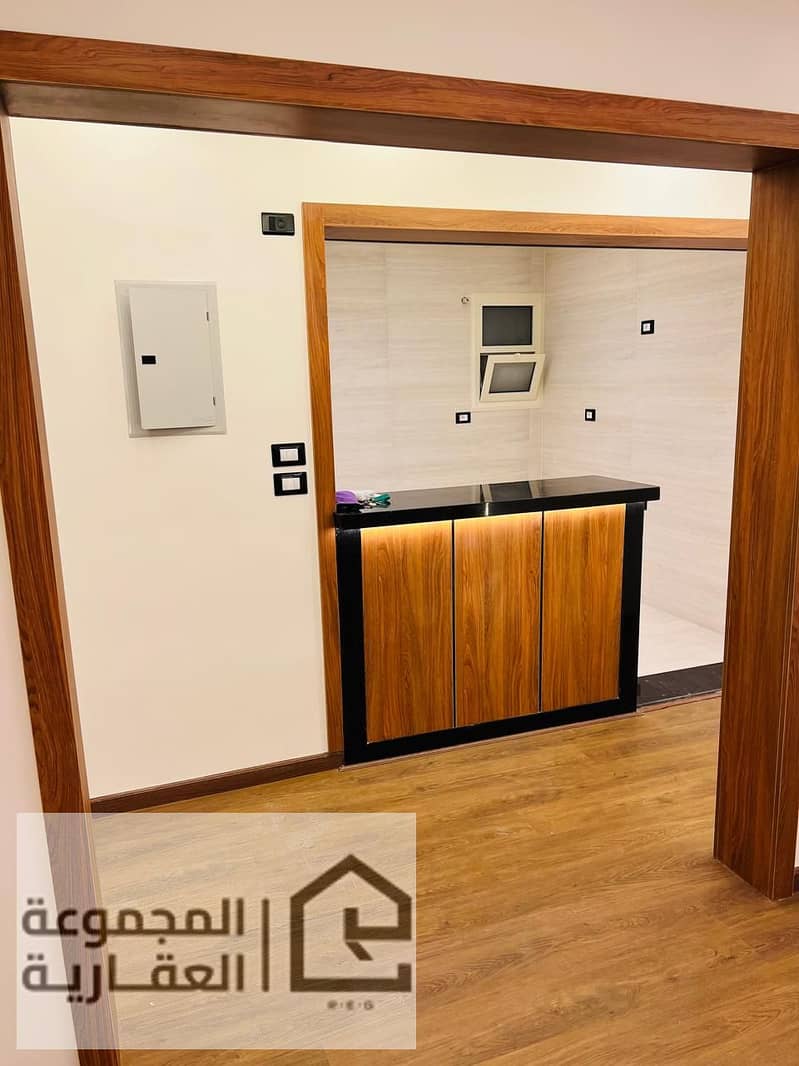 9 6a9fa987-1c48-4b3c-b3e6-5e9aefc4429a. jpg