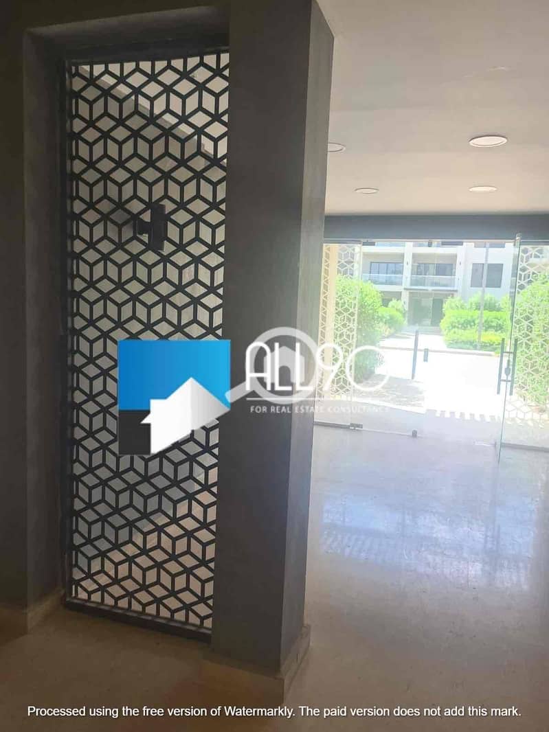 3 d9028a87-3a52-4d88-8d58-1d3bfd4dd004. jpg