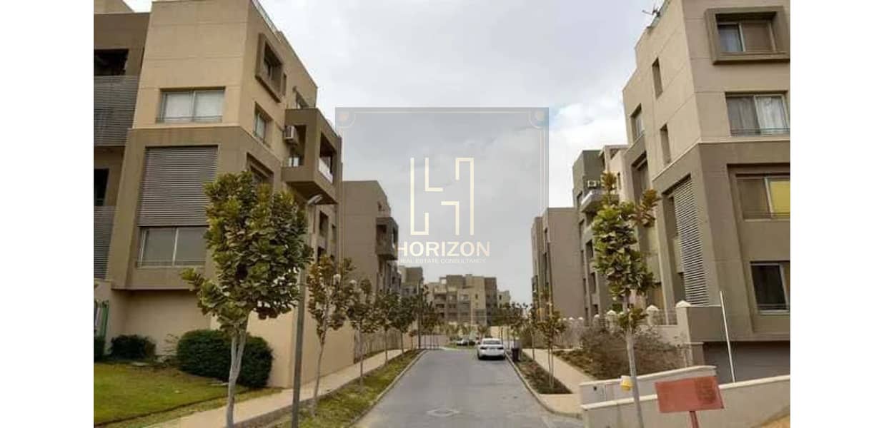 2 كمبوند-فيلدج-جيت-التجمع-الخامس2. jpg