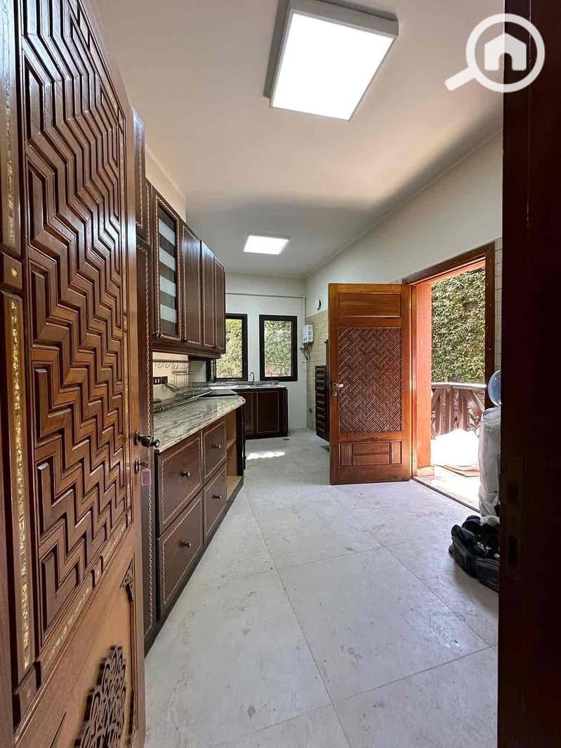 21 8ee270e1-ac86-4c0d-8624-2af32b3e7e2e. jpg