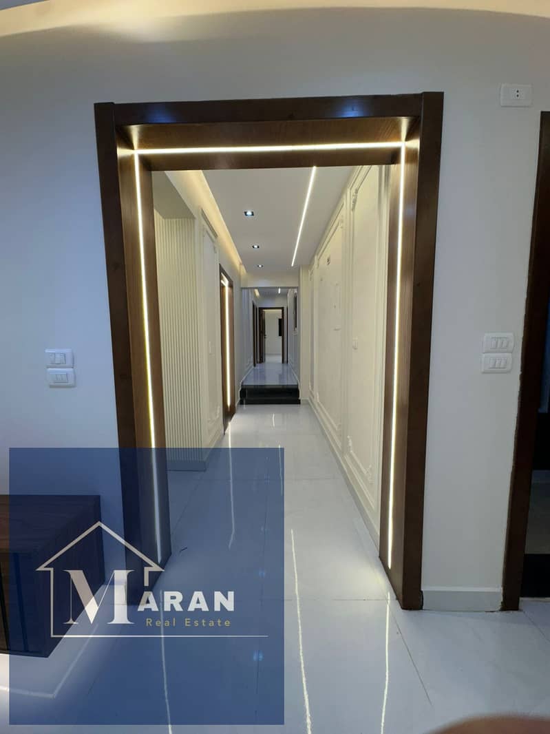 4 95dc65da-a9d1-4b10-beec-3466f0d55039. jpg