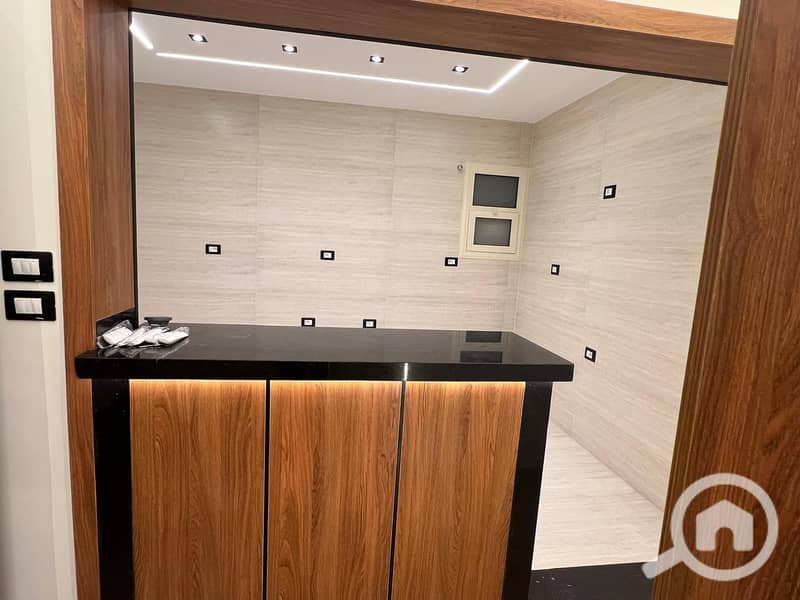 11 68e412ac-cb91-465a-8a4c-29341aef228c. jpg