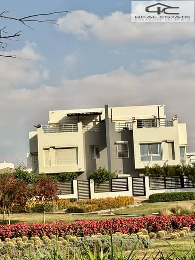 4 Bedroom Twin House for Sale in New Cairo, Cairo - WhatsApp Image 2025-04-12 at 12.48. 01 PM. jpeg 4 Bedroom Twin House for Sale in New Cairo, Cairo - WhatsApp Image 2025-04-12 at 12.48. 01 PM. jpeg