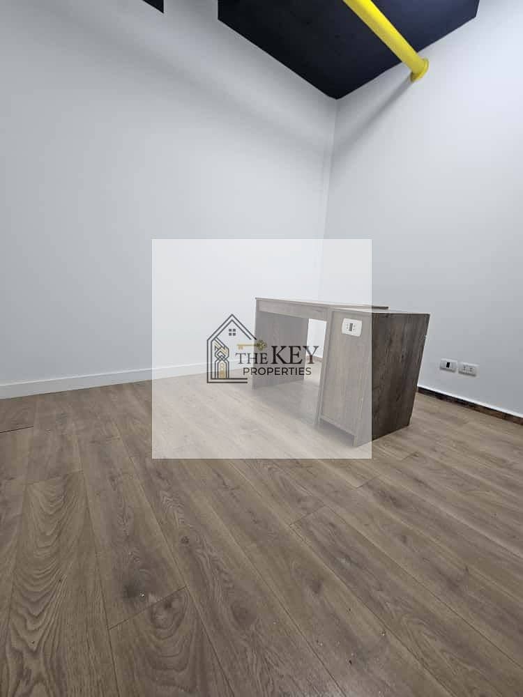 5 WhatsApp Image 2025-11-24 at 21.13. 42_fb0fc451. jpg