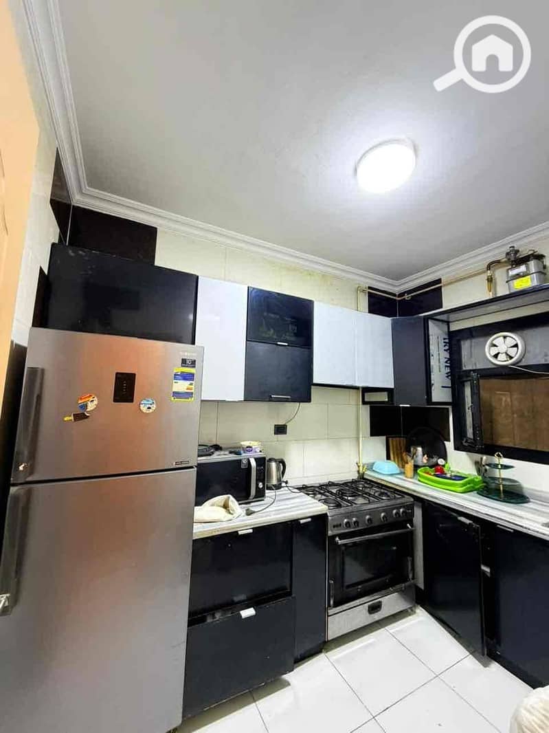 4 ab2119ef-7e74-4e13-ad98-8c7405293af9. jpg