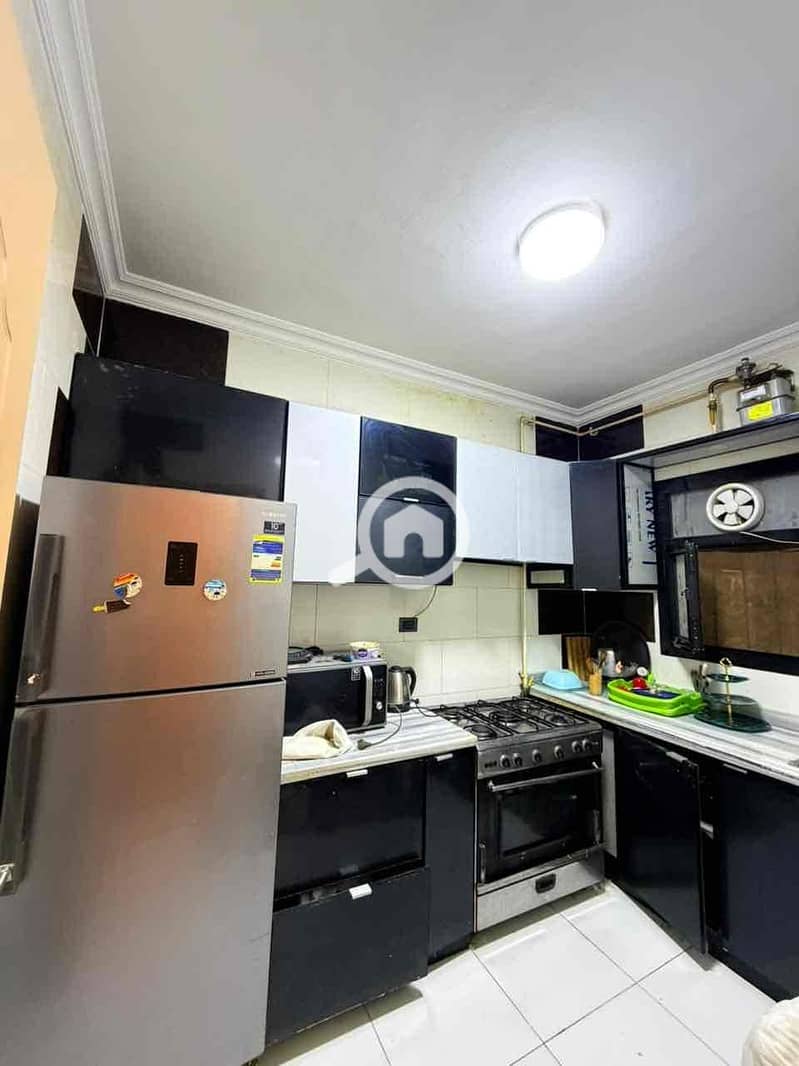 8 ab2119ef-7e74-4e13-ad98-8c7405293af9. jpg