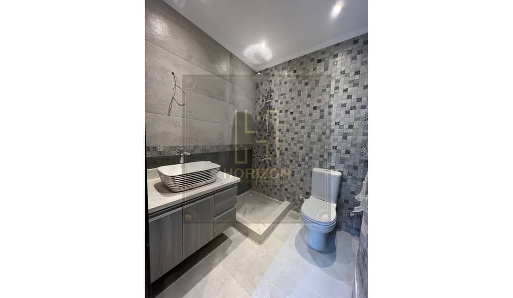 2 WhatsApp Image 2025-11-05 at 2.39. 32 PM (1). jpg