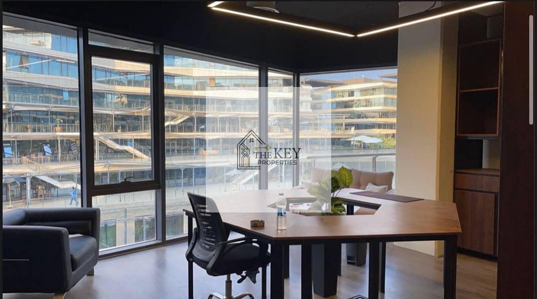 6 WhatsApp Image 2025-11-24 at 21.12. 44_30a22411. jpg