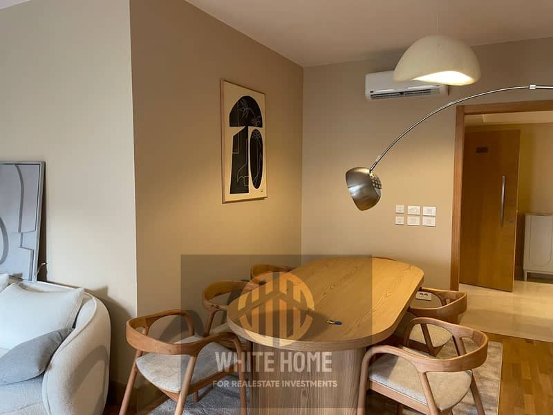 4 30d064bb-0a48-4e30-9361-bfed7a9ea2b5. jpeg