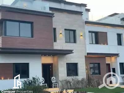 4 Bedroom Townhouse for Sale in New Cairo, Cairo - Untitled design - 2023-11-12T165625.683. png