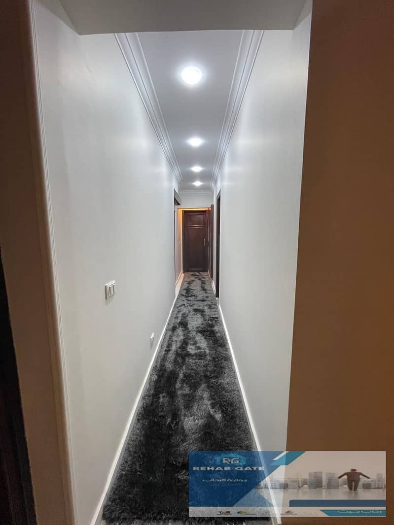 11 7fa5fc94-2554-4578-8733-1e89a0b44a05. jpg