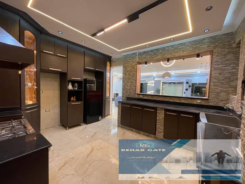 16 7174a3a4-016d-4576-b51a-e286c2a95921. jpg