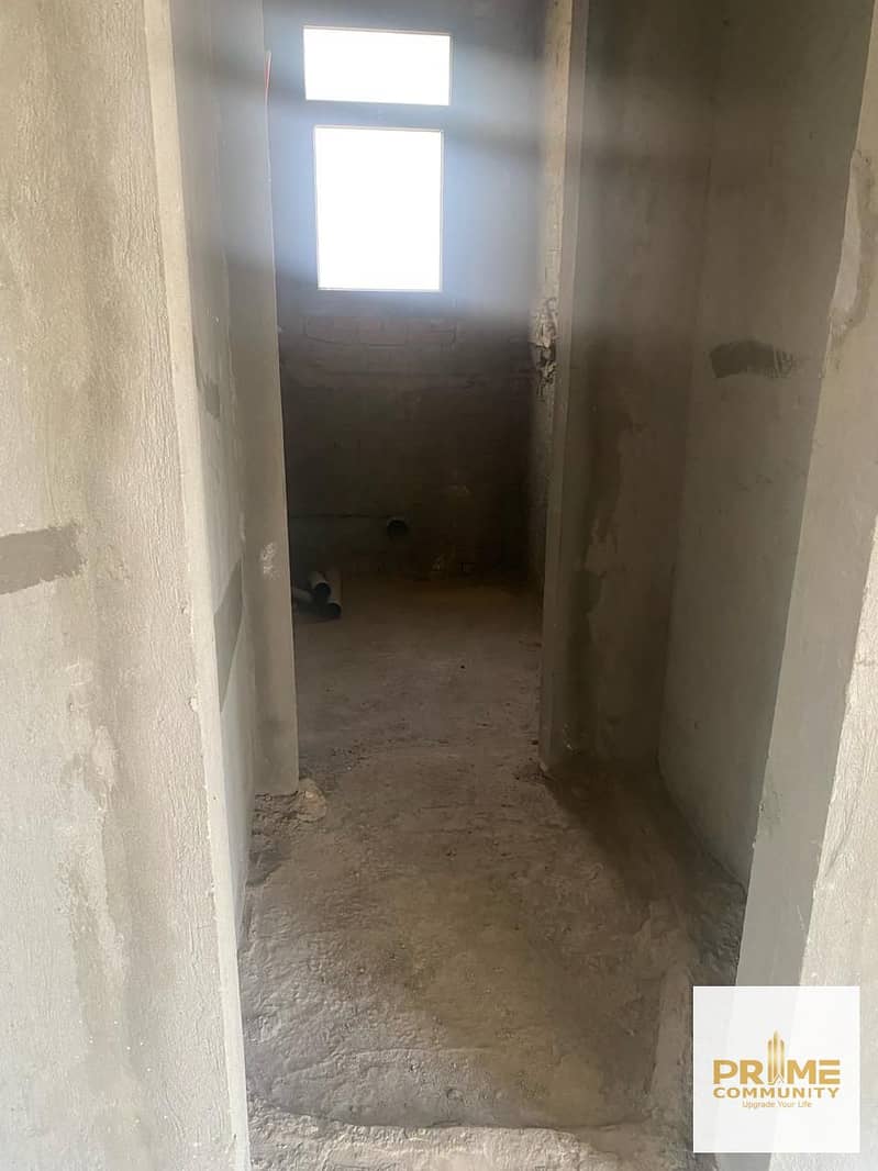 4 WhatsApp Image 2025-11-19 at 22.29. 44_51360339. jpg