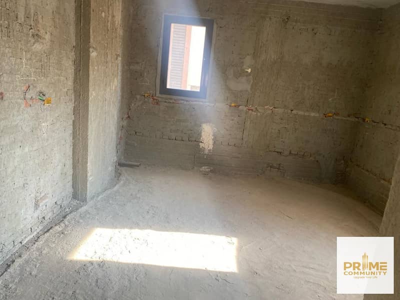 10 WhatsApp Image 2025-11-19 at 22.29. 46_ec1867e0. jpg