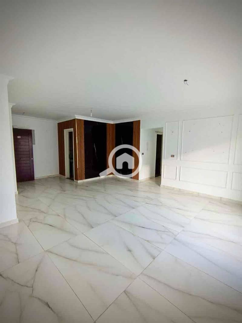 4 67363ebe-b401-40c9-86a0-8940d1ca5e05. jpg